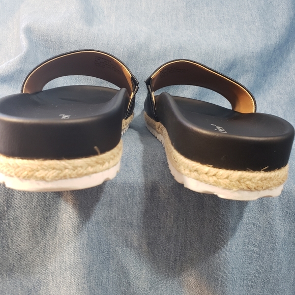 Slides Sandals | Size 11 - Picture 5 of 7